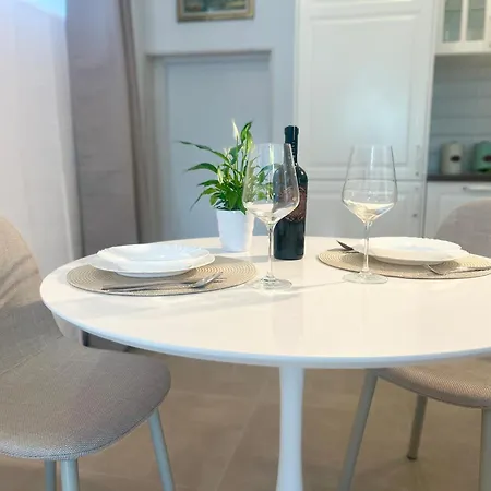 Disability-friendly With Free Parking * טרוגיר