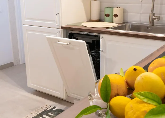 Disability-friendly With Free Parking דירה *