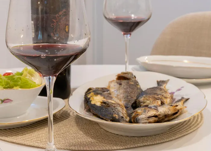 Disability-friendly With Free Parking דירה *