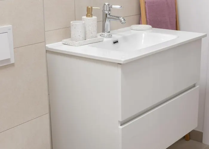 Disability-friendly With Free Parking דירה טרוגיר