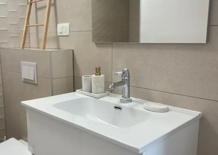 Disability-friendly With Free Parking 公寓 特罗吉尔