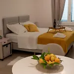 Disability-friendly With Free Parking 아파트 *